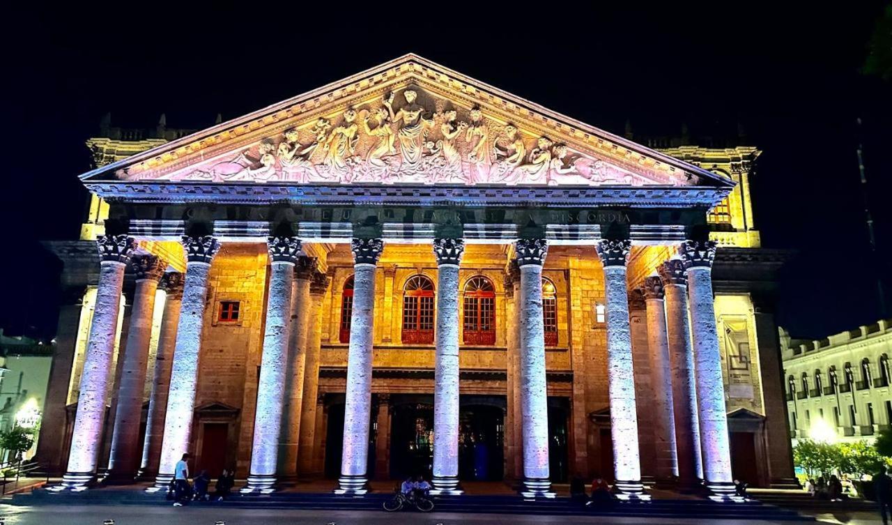 Six Hotel Guadalajara Degollado Экстерьер фото